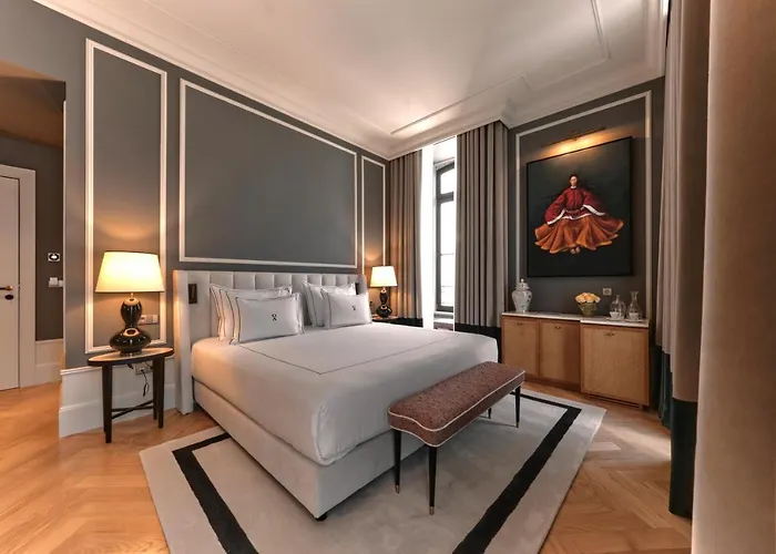 Ga Palace & Spa, A Xixth-century Oporto